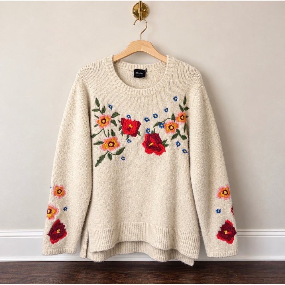 Cliche Woman Floral Embroidered Knit Sweater Cream 1X Plus Size Cottagecore